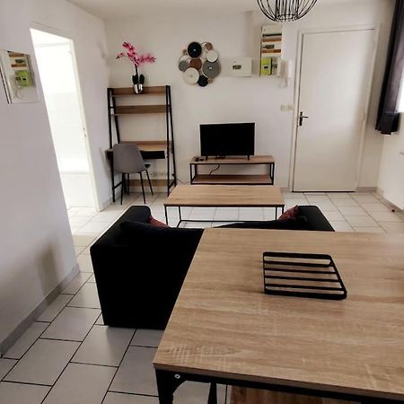 Appartement Style Industriel Au Centre De Дуе Екстериор снимка