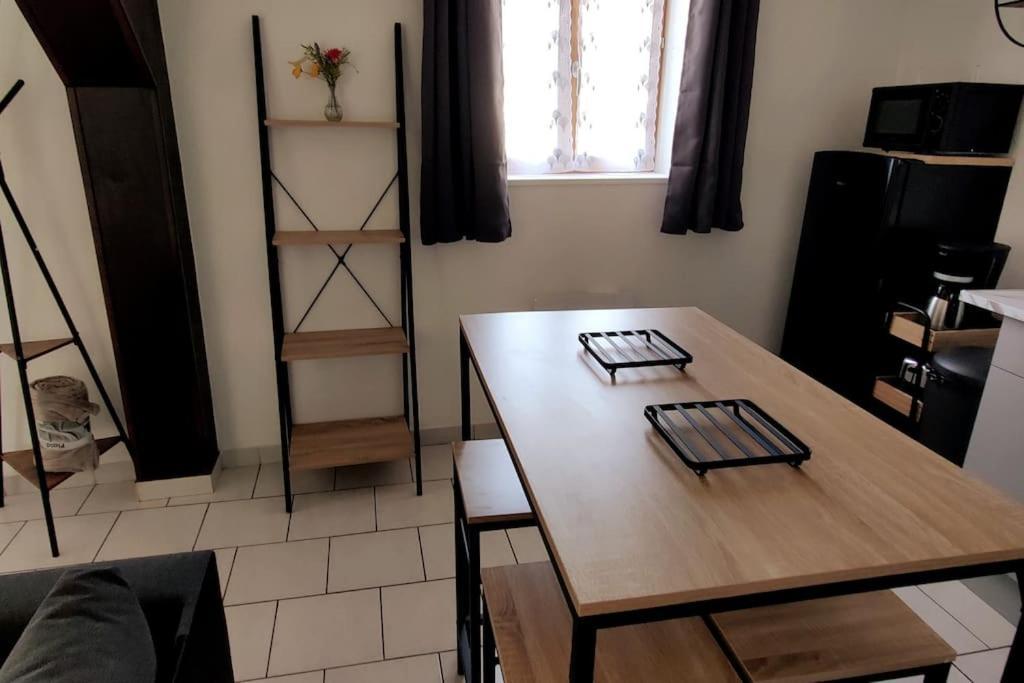Appartement Style Industriel Au Centre De Дуе Екстериор снимка