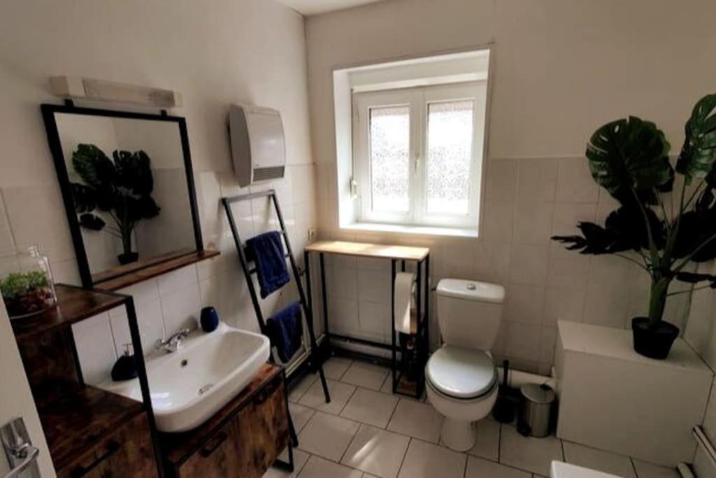 Appartement Style Industriel Au Centre De Дуе Екстериор снимка